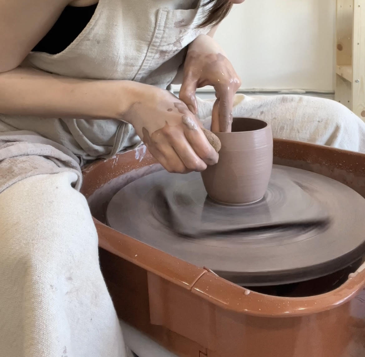 Pottery wheel booking (2 hours) – KeramoStudio
