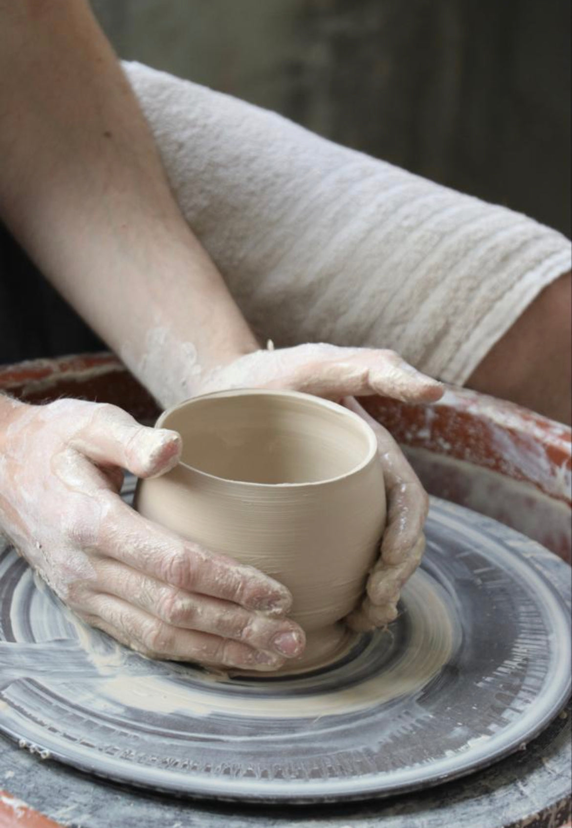 6 Weeks Wheel Throwing Classes (Beginner level) – KeramoStudio